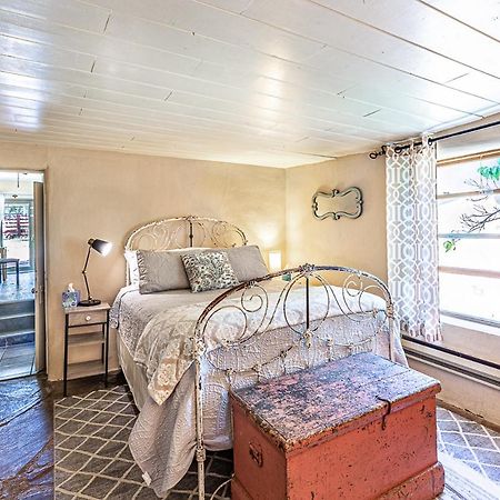 Pet Friendly Pinon Heaven Bed & Breakfast Canada de los Alamos ภายนอก รูปภาพ