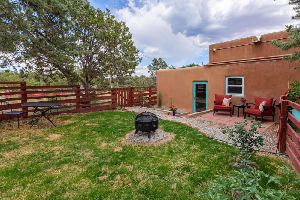 Pet Friendly Pinon Heaven Bed & Breakfast Canada de los Alamos ภายนอก รูปภาพ