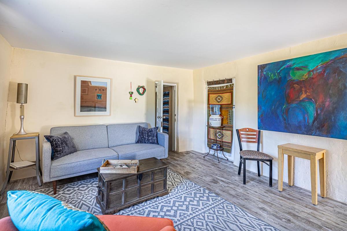 Pet Friendly Pinon Heaven Bed & Breakfast Canada de los Alamos ภายนอก รูปภาพ